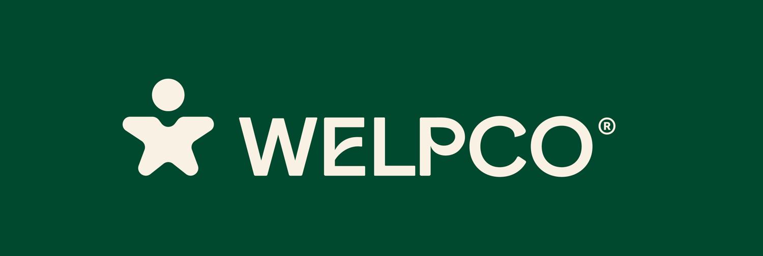 Logotipo de Welpco en negativo sobre Evergreen
